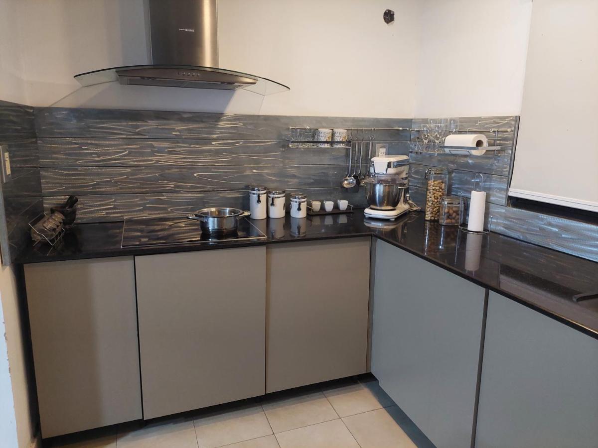 Ideas Apartment Federacion Luaran gambar